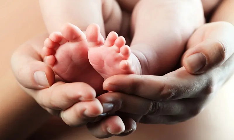 Đức: Bà mẹ 66 tuổi gây xôn xao khi sinh con thứ 10, khẳng định mang thai tự nhiên
