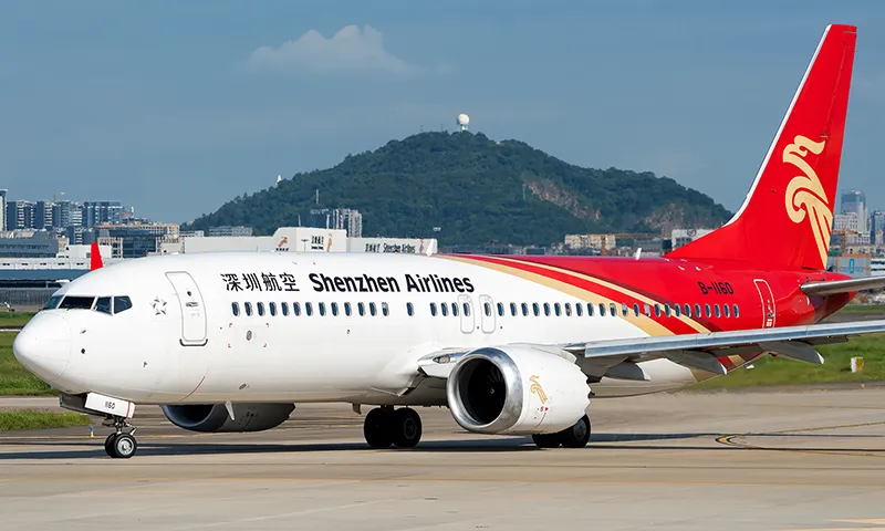 Nữ tiếp viên bị cắn khi can ngăn ẩu đả trên máy bay
