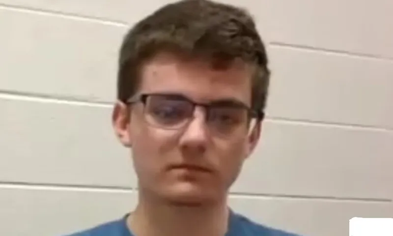 Nikita Casap, 17 tuổi, đang phải đối mặt với một loạt cáo buộc liên quan đến vụ giết hại hai cha mẹ mình Ảnh tòa án quận Trego