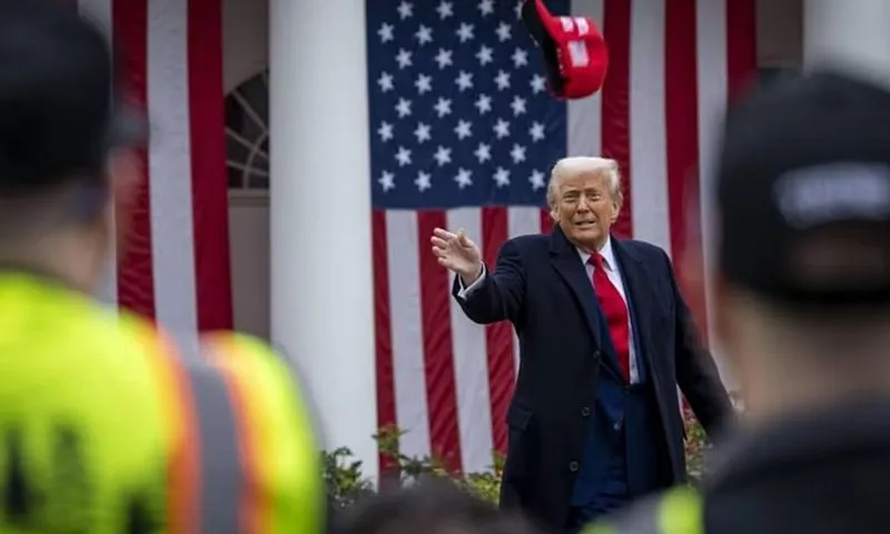 Tổng thống Trump kêu gọi người Mỹ kiên định giữa làn sóng thuế quan mới