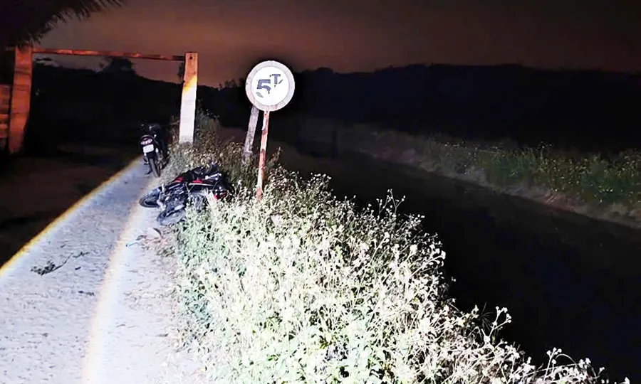 Thanh niên may mắn được cứu sau khi bị rơi xuống kênh sâu 3m