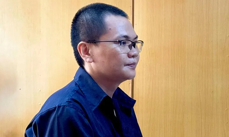 Người đàn ông đổ xăng định thiêu sống bạn gái vì bị chia tay