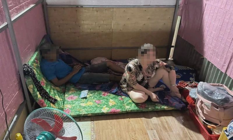 Đồng Nai: Bắt quả tang người phụ nữ U60 kích dục cho khách trong quán cà phê