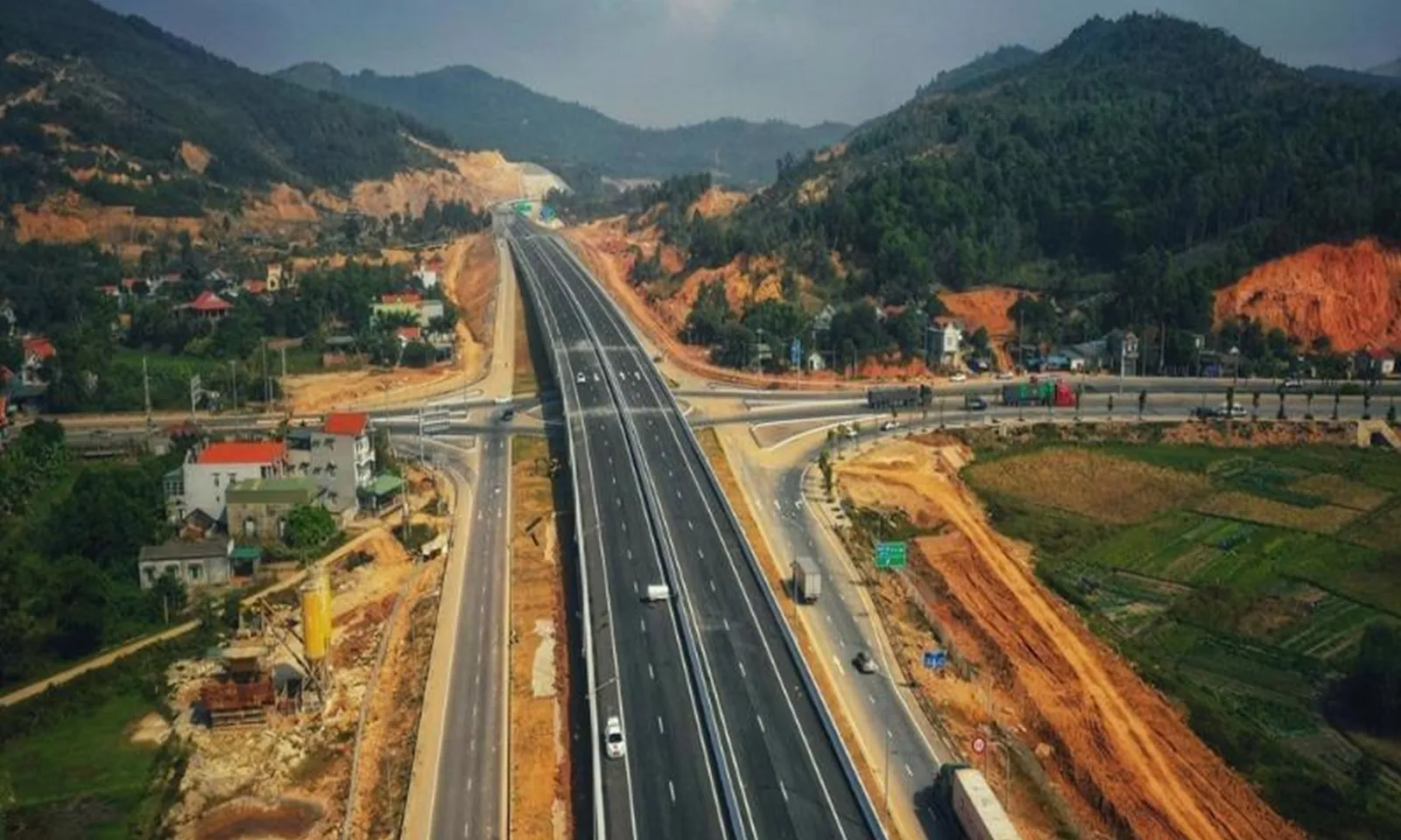 Lập Ban chỉ đạo về giải quyết các vấn đề khó khăn, vướng mắc các dự án tồn đọng