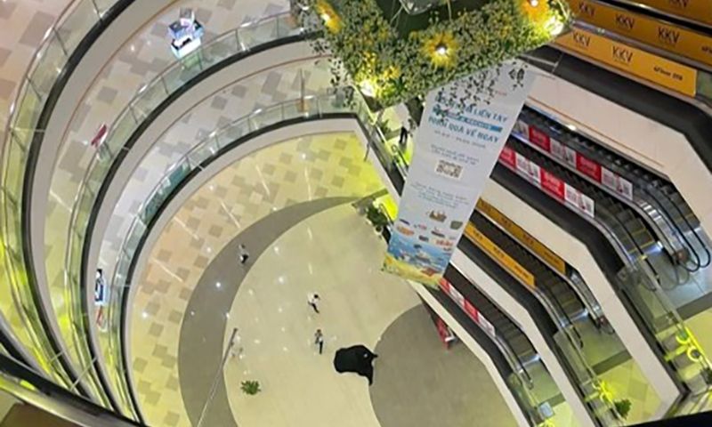 Sau hai vụ nhảy lầu tử vong, Vạn Hạnh Mall cải tiến hệ thống giám sát