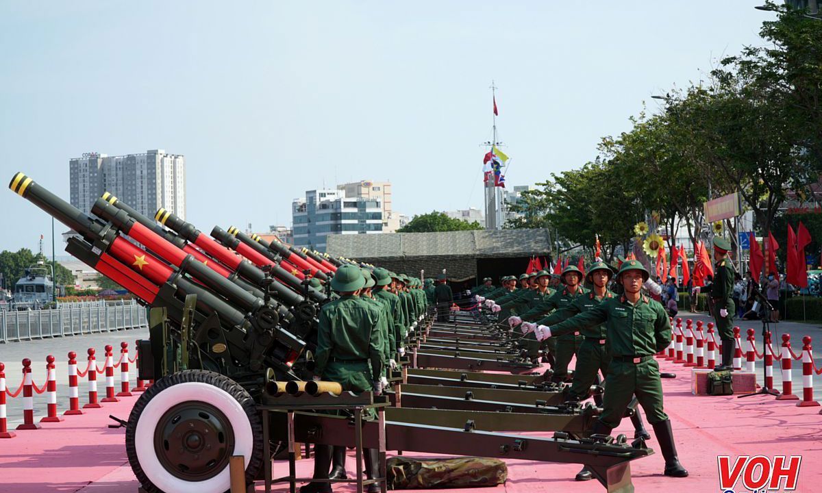 TPHCM khuyến nghị người dân mở cửa kính khi bắn pháo lễ 30/4 bằng đạn thật