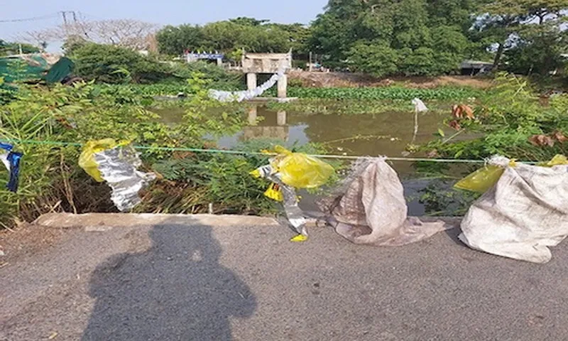 Gián đoạn giao thông do sập cầu Mỹ Nam 2 tại Đồng Tháp