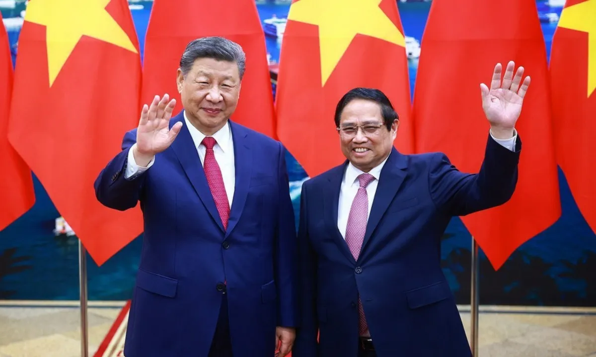 Thủ tướng đề nghị Việt - Trung đẩy mạnh hợp tác lực lượng sản xuất mới, trọng tâm KH-CN