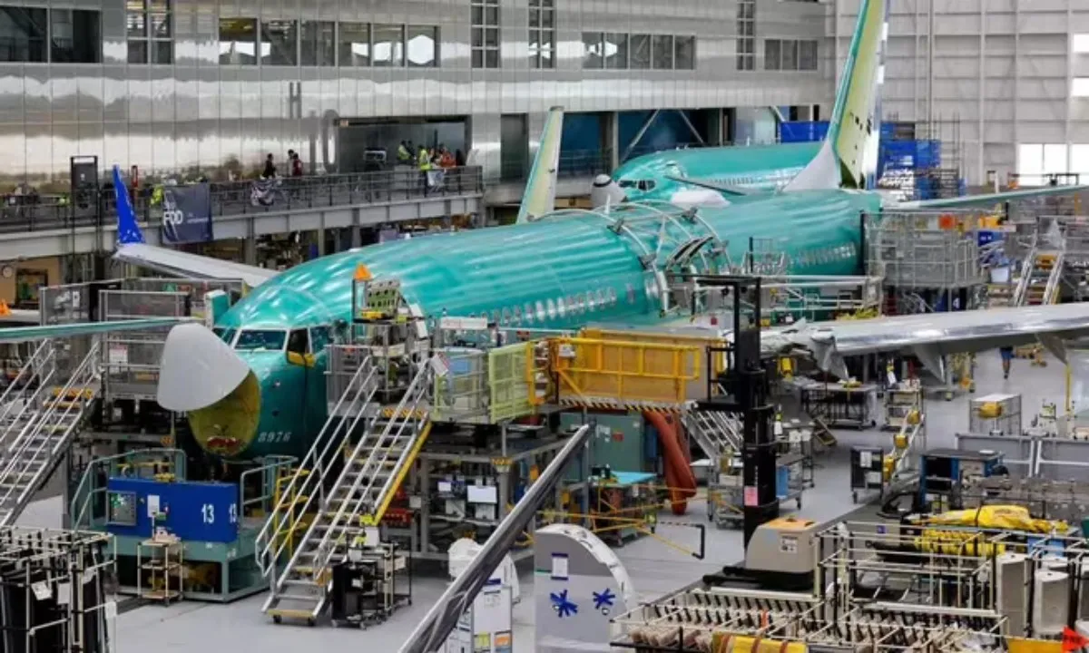 Trung Quốc “rút phích” Boeing
