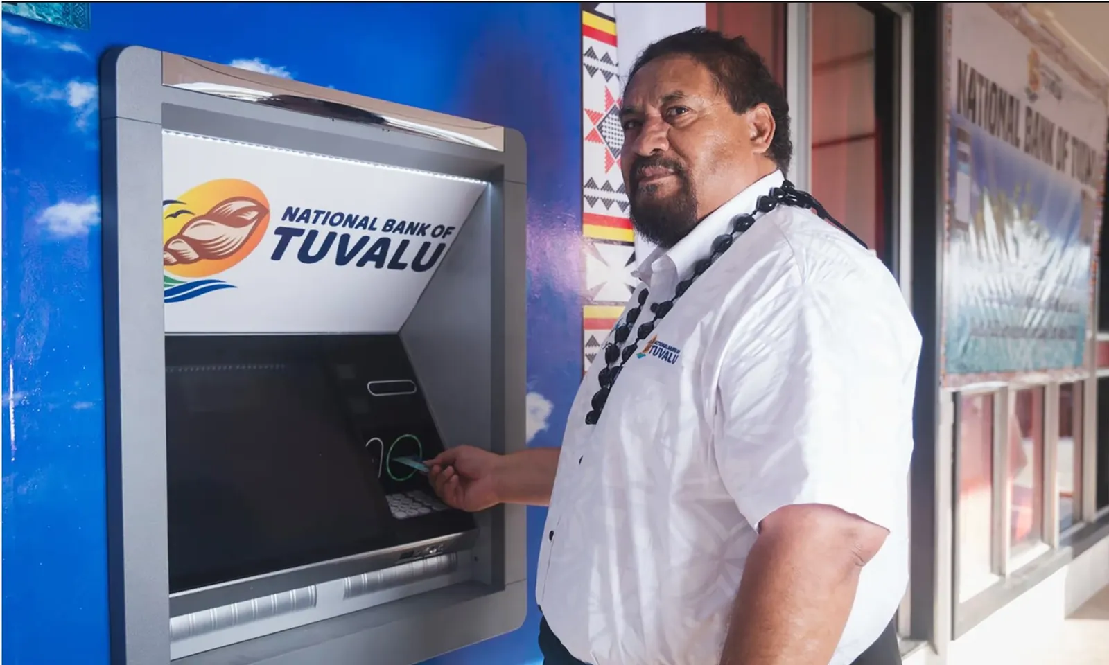 Quốc gia xa xôi nhất thế giới lắp máy ATM đầu tiên