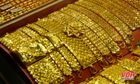 Giá vàng trong nước lao dốc mạnh, chênh lệch với thế giới hơn 8 triệu đồng/lượng