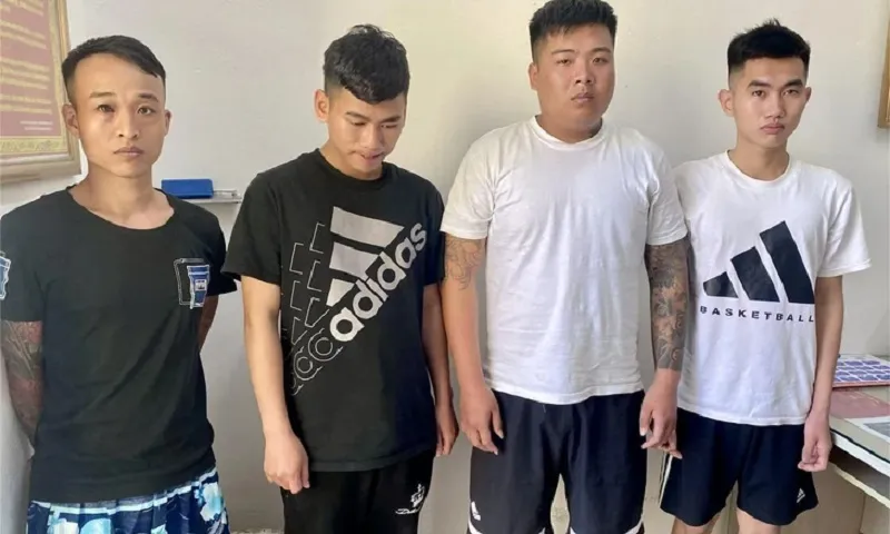 Thanh Hóa: Bắt nhóm thanh niên thu tiền bảo kê người bán hàng ở biển  