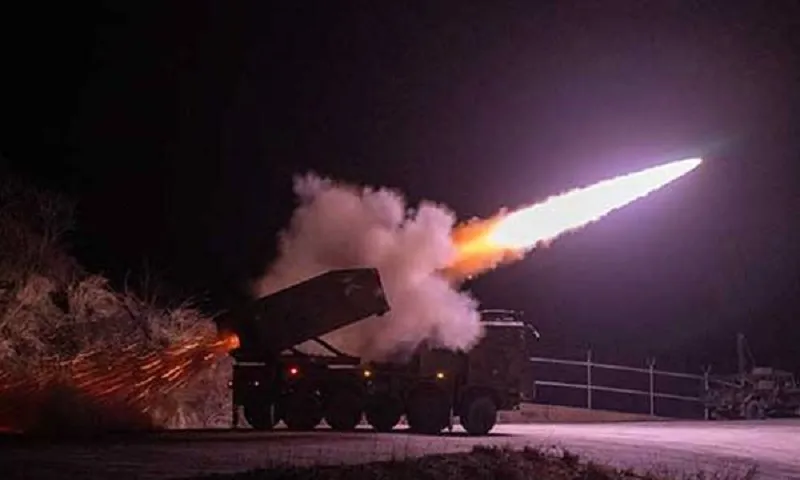 Hàn Quốc tập trận bắn đạn thật - Ảnh YONHAP News