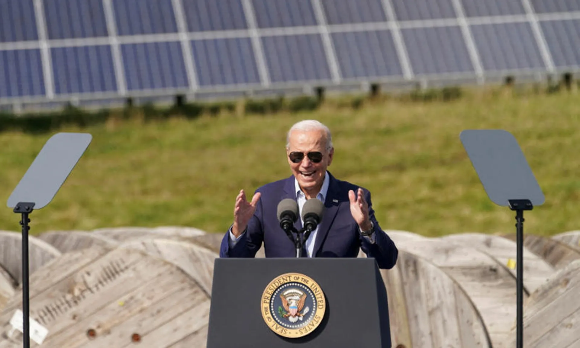 joe-biden-220425