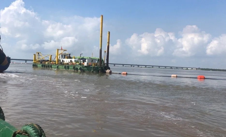 z5004701493883-eb7bc3a842bd2a27af1d7ba6f67e4a72-1703403831296279406119