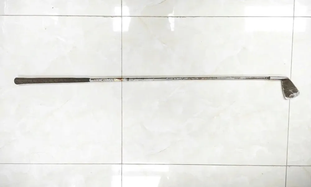 Tấn công dã man bằng gậy golf và dao, nạn nhân bị thương nặng