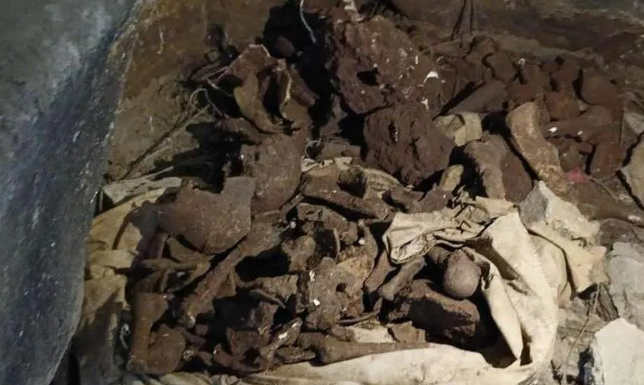 Phát hiện 18 hộp sọ và nhiều xương người trong hang đá ở Nghệ An