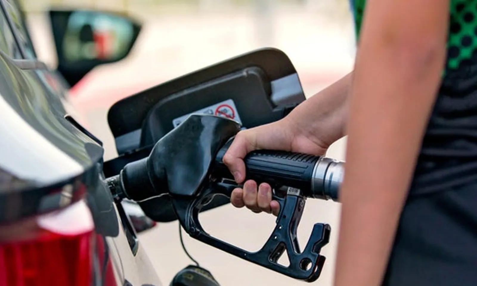 Xăng dầu tăng trở lại từ chiều 24/4