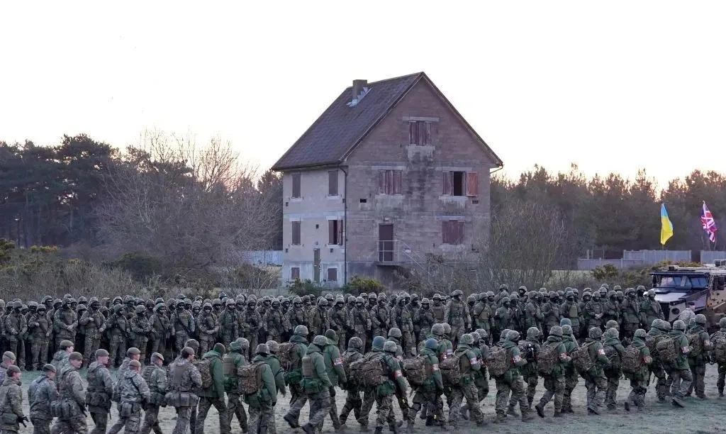 Anh hủy kế hoạch đưa binh lính đến Ukraine