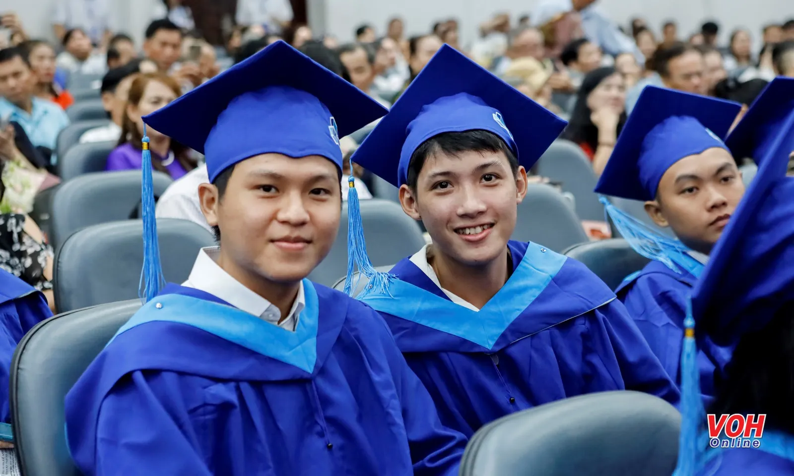 Trường Đại học Bách khoa trao bằng tốt nghiệp cho hơn 1.300 sinh viên, học viên