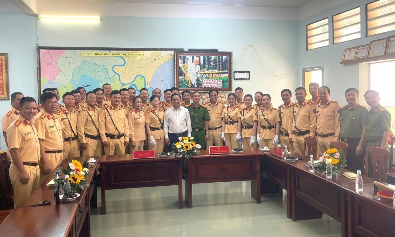 Chủ tịch UBND TPHCM yêu cầu lực lượng công an chủ động trong mọi tình huống cho dịp lễ 30/4