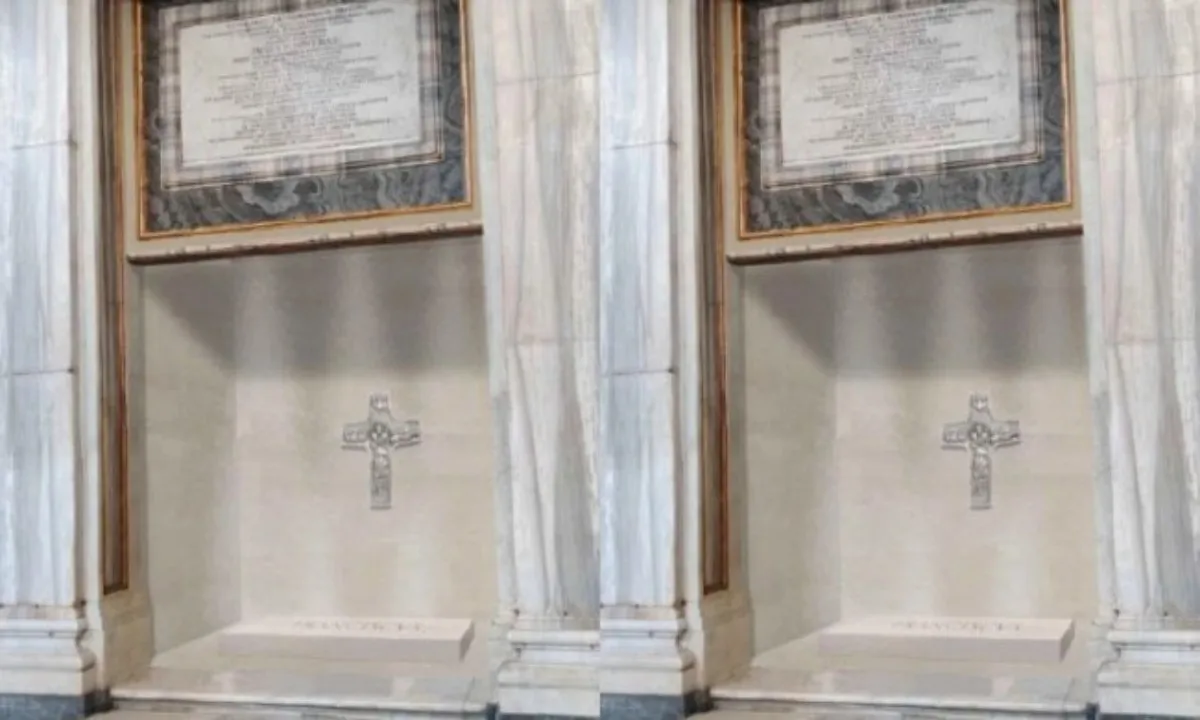 Mộ phần giản dị của Giáo Hoàng Francis và thông điệp về khiêm nhường
