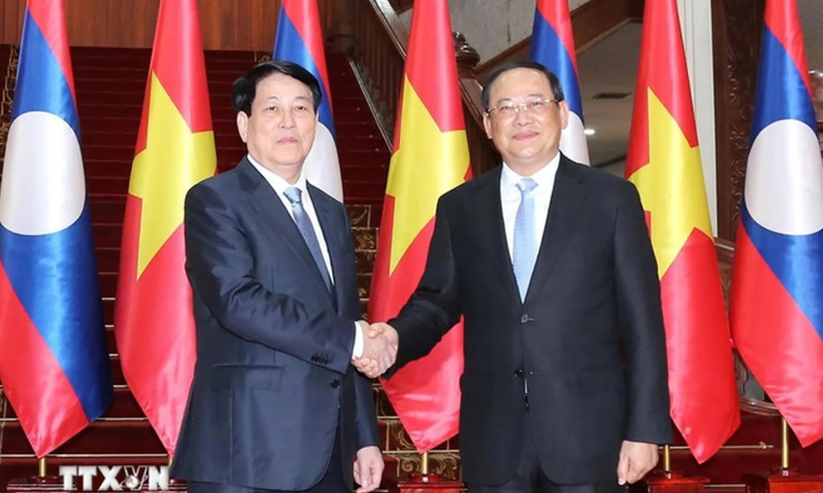 Việt Nam – Lào hướng tới kim ngạch thương mại 5 tỷ USD trong những năm tới