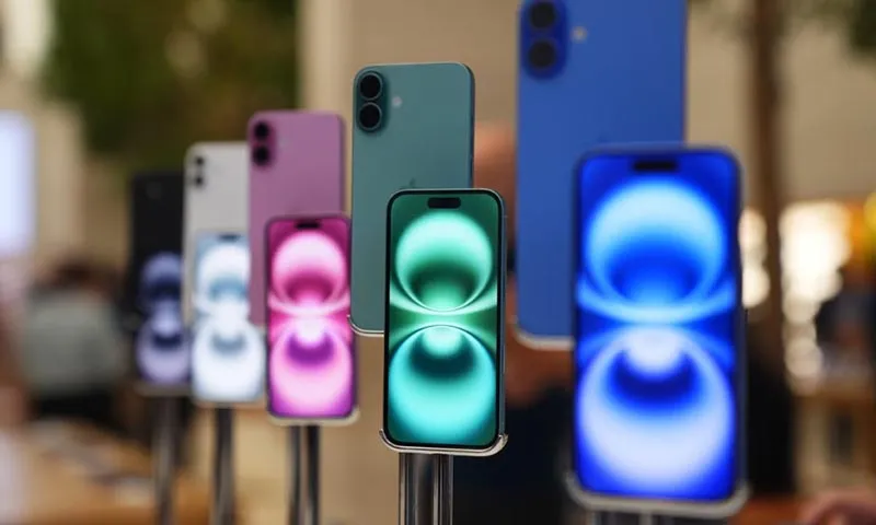 Apple hy vọng sẽ sử dụng Ấn Độ làm nguồn cung cấp hơn 60 triệu chiếc iPhone được bán ra hàng năm tại Hoa Kỳ vào cuối năm 2026 Ảnh PA Wire