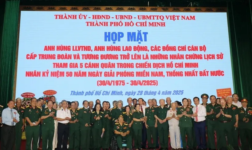 chien-dich-ho-chi-minh-5-canh-quan