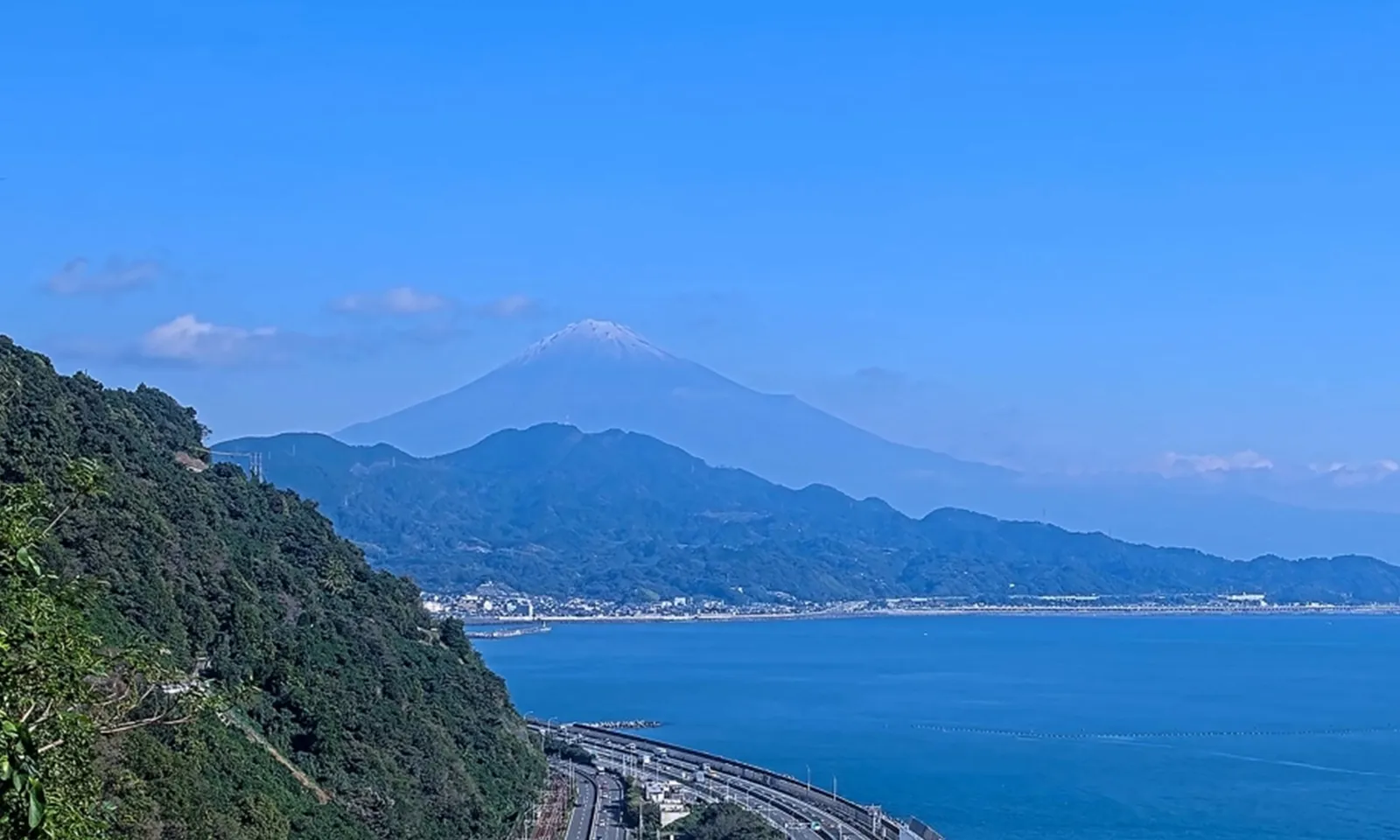 Lực lượng cứu hộ phải giải cứu nam thanh niên khỏi núi Phú Sĩ 2 lần trong một tuần