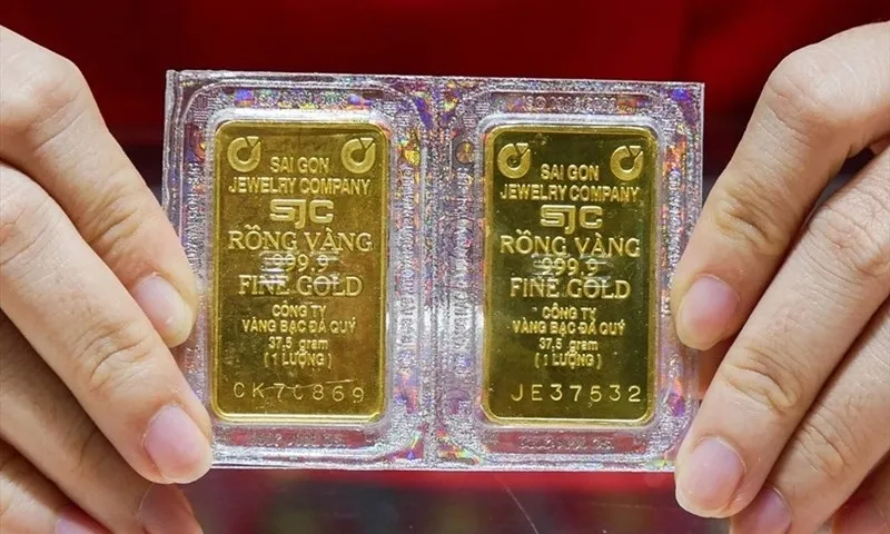 Giá vàng ngày 29/4: Sát mốc 121 triệu đồng/lượng