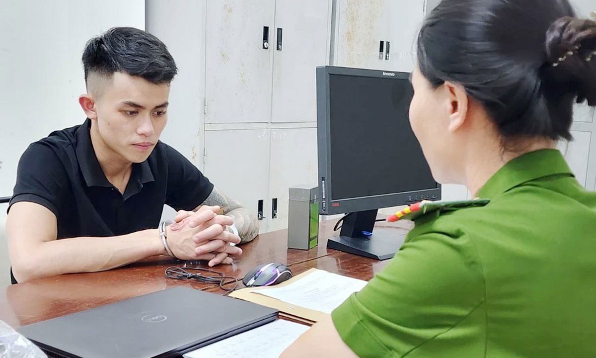 Bắt đối tượng buôn ma túy, tàng trữ súng rulo và đạn