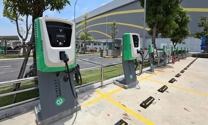 Tram sạc xe điện