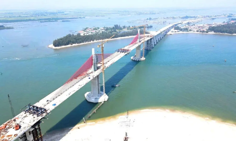 Hợp long Cầu Thuận An, mở ra kỳ vọng phát triển ven biển Huế