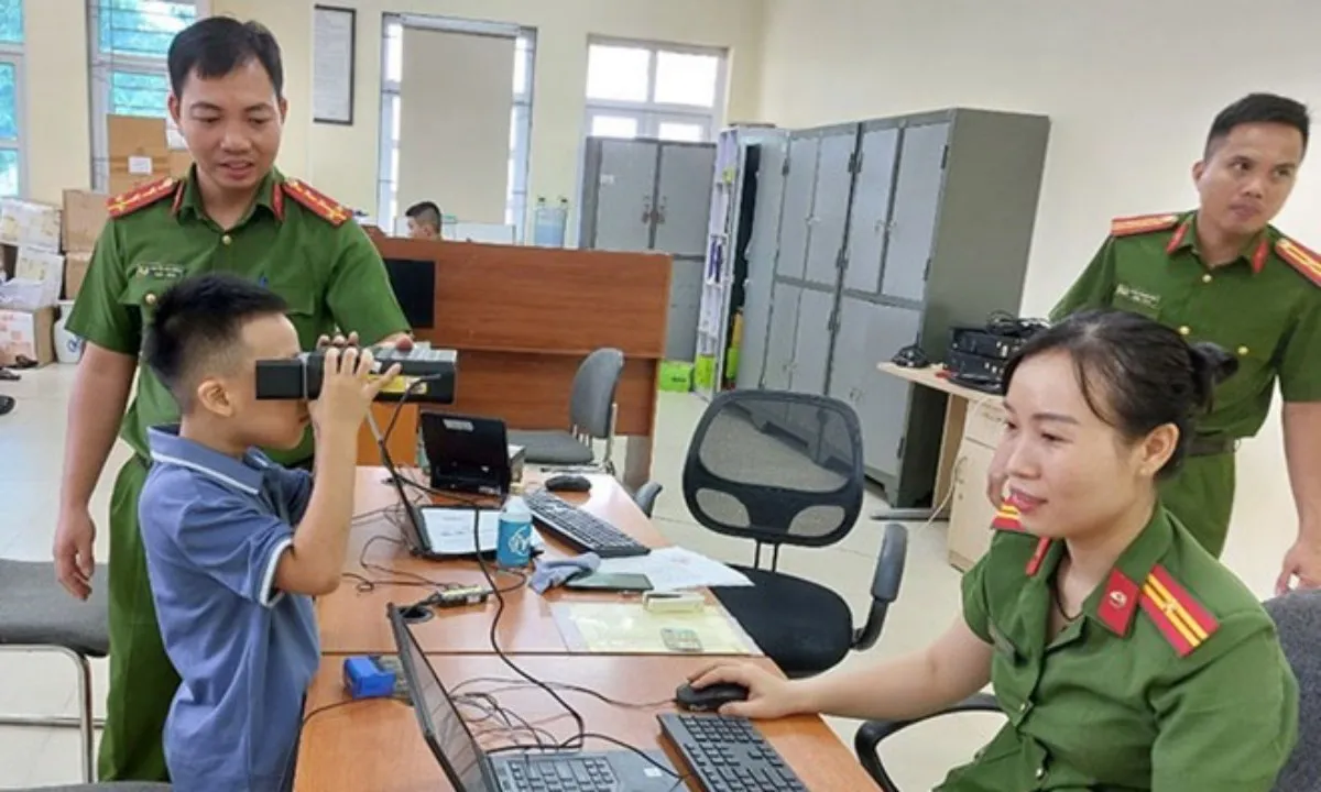 The-Can-Cuoc-Hanoi-1