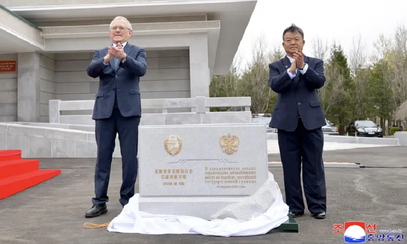 lễ động thổ xây dựng cầu đường bộ mới bắc qua sông Đồ Môn tại thành phố Rason, Triều Tiên ngày 304 - Ảnh KCNA