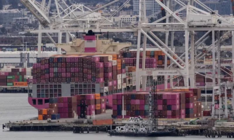 Thượng viện Mỹ bác dự luật ngăn thuế quan của ông Trump 