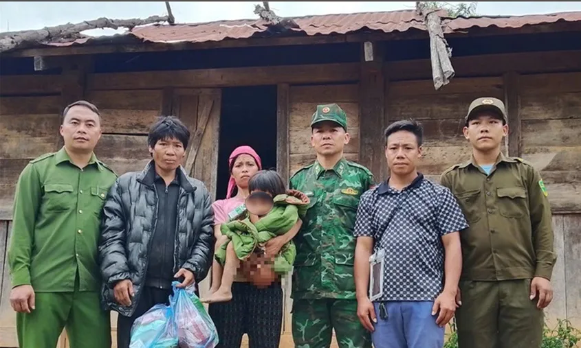 Bé gái đi lạc trên núi cách đây 2 ngày đã được tìm thấy