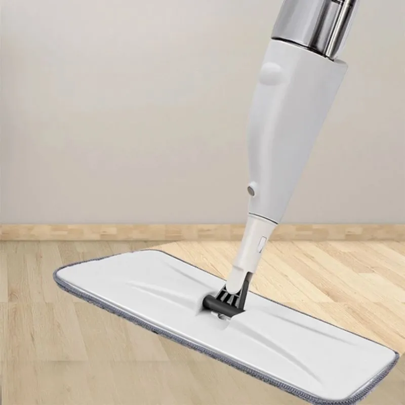 voh-cay-lau-nha-dang-phun-suong