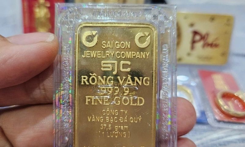 Giá vàng chiều 3/5: Tiếp tục duy trì mức cao