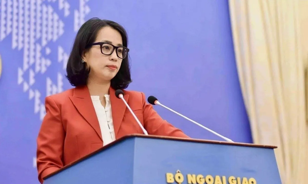 Trao công hàm phản đối các hoạt động vi phạm chủ quyền Việt Nam đối với Trường Sa