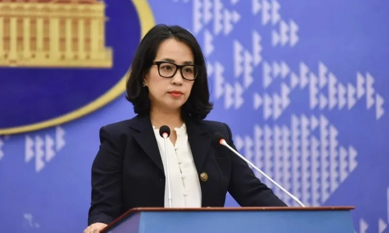 Phản đối hoạt động xâm phạm chủ quyền của Việt Nam tại ba thực thể ở quần đảo Trường Sa