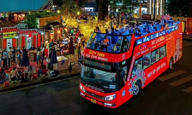 TPHCM rực rỡ mùa lễ, doanh thu du lịch tăng hơn 120%