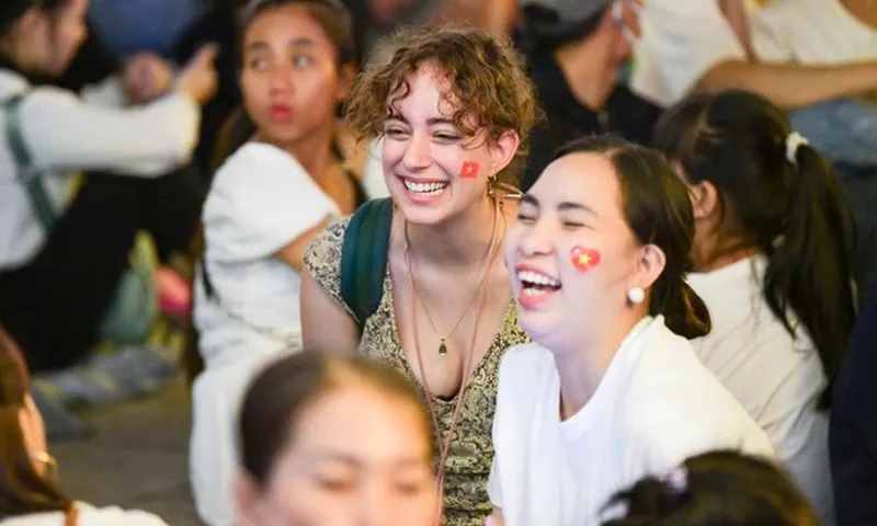 Điểm tin chiều 4/5: Du lịch TPHCM thu hơn 15.700 tỉ đồng dịp lễ | Voi rừng xuất hiện ở Trị An