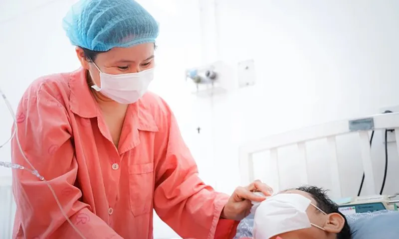 Sáu bệnh nhân được hồi sinh nhờ ghép tạng trong dịp nghỉ lễ 30 4