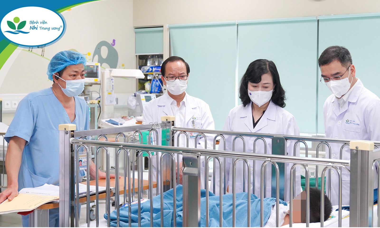 Bé trai bị tai nạn tại Nam Định đã tỉnh táo, phổi và thận được bảo tồn