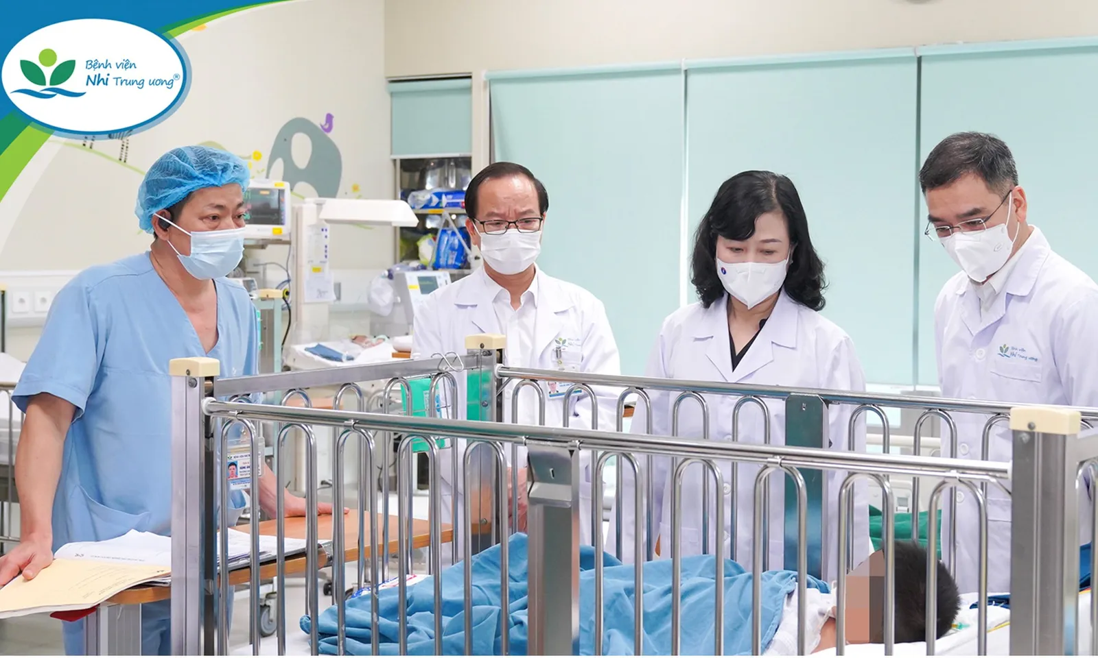 Bé trai bị tai nạn tại Nam Định đã tỉnh táo, phổi và thận được bảo tồn