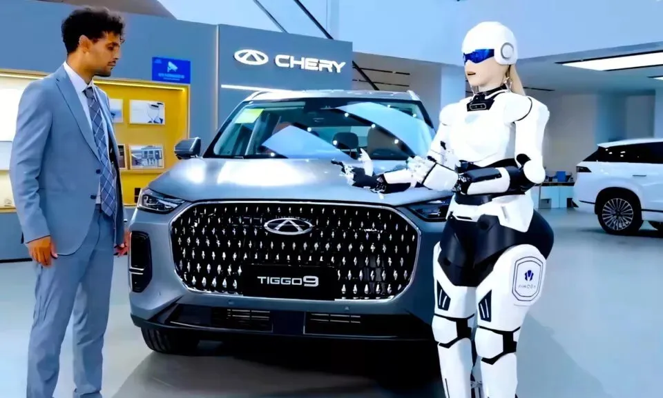 Hãng xe Trung Quốc Chery ra mắt robot bán hàng: Trải nghiệm mới cho khách mua xe