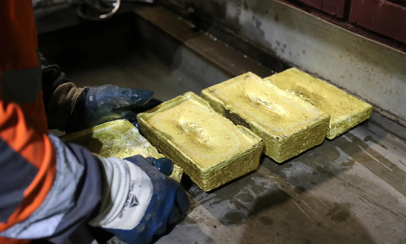 Giá vàng thế giới tăng trở lại