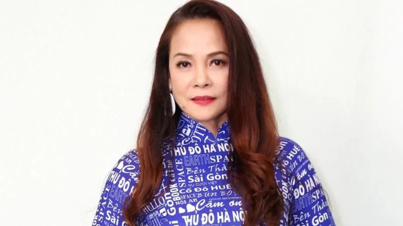 ca-si-hong-hanh-chinh-thuc-ly-hon-doanh-nhan-nhat-ban-sau-10-nam-lam-thu-tuc (2)